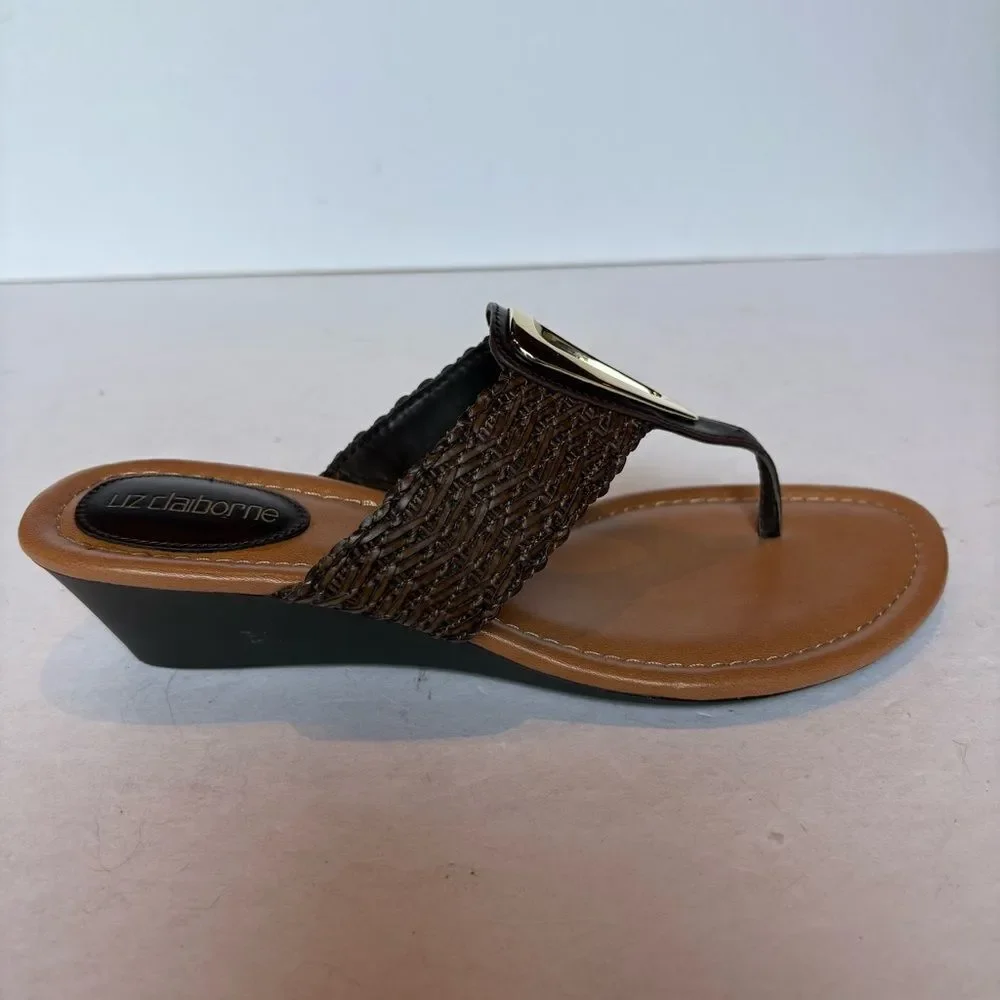 Liz Claiborne Women's Elegant Brown Wedge Sandals Thong Style Size 6M